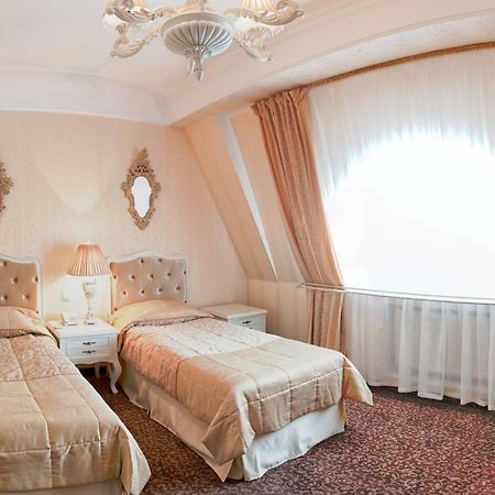 Gosudarev'S House Hotel Complex Imperial Village Szergijev Poszad Kültér fotó